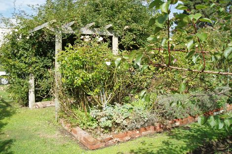 Photo of property in Belvoir House, 169 Mcnamaras Road, Waimate, 7979