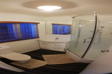 Photo of property in 234 Glamorgan Drive, Northcross, Auckland, 0630