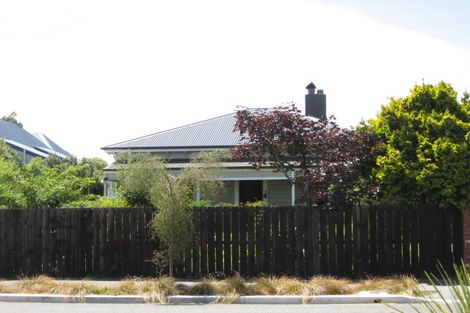 Photo of property in 150 Geraldine Street, Edgeware, Christchurch, 8013