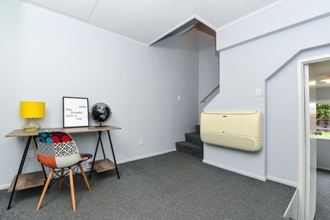 Photo of property in 5 Craig Place, Fairview Downs, Hamilton, 3214