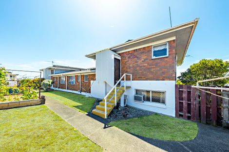 Photo of property in 1/580 Massey Road, Mangere, Auckland, 2022