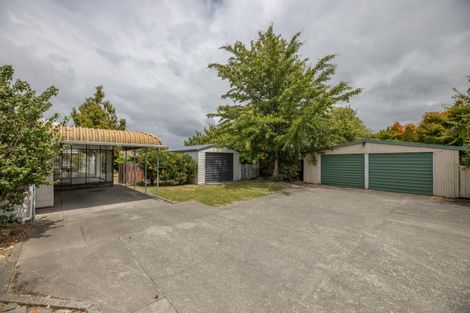 Photo of property in 98 Prestons Road, Redwood, Christchurch, 8051