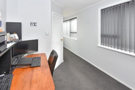 Photo of property in 3 Bowen Street, Manurewa East, Auckland, 2102