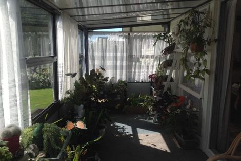 Photo of property in 22 High Street East, Waitara, 4320