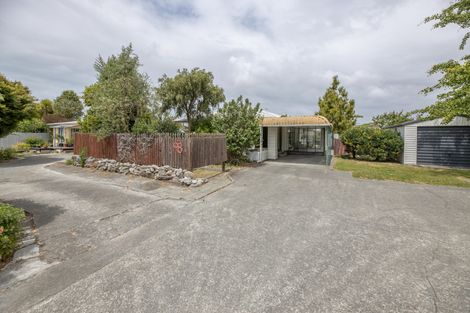 Photo of property in 98 Prestons Road, Redwood, Christchurch, 8051
