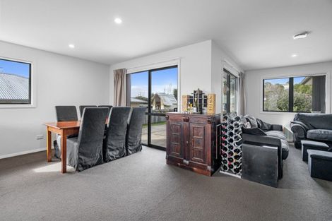 Photo of property in 40 Fairfax Crescent, Pyes Pa, Tauranga, 3112