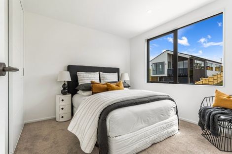Photo of property in 5 Makumaku Place, Long Bay, Auckland, 0630