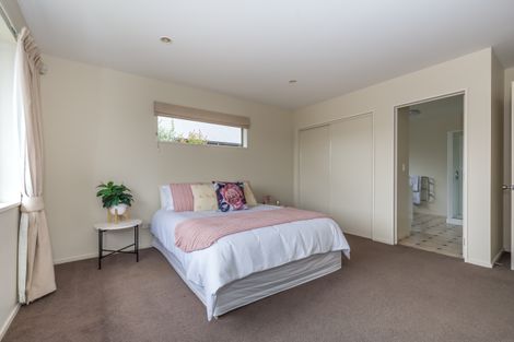 Photo of property in 24 Cooke Street, Somerfield, Christchurch, 8024
