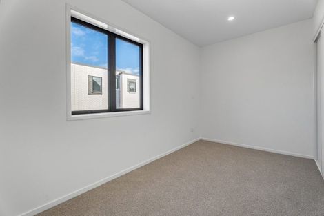 Photo of property in 14 Tupuke Lane, Mount Roskill, Auckland, 1041