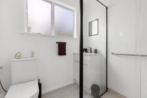 Photo of property in 58 Glenpark Avenue, Frankleigh Park, New Plymouth, 4310