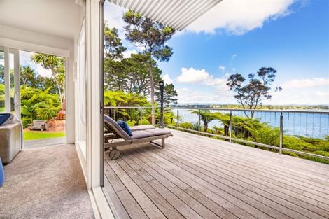 Photo of property in 41 Chatham Avenue, Paremoremo, Auckland, 0632