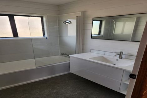 Photo of property in 10b Cedar Terrace, Stanmore Bay, Whangaparaoa, 0932