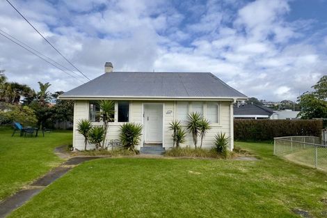 Photo of property in 2 Craig Road, Milford, Auckland, 0620