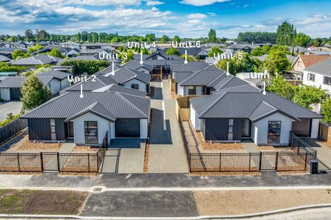 Photo of property in 3/92 Claridges Road, Casebrook, Christchurch, 8051