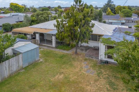 Photo of property in 98 Prestons Road, Redwood, Christchurch, 8051