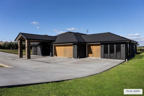 Photo of property in 21 Te Ara Aukati Terrace, Pokeno, 2471