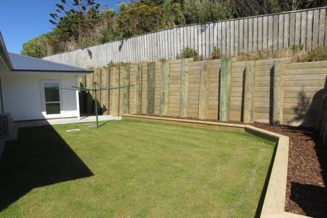 Photo of property in 18a Carluke Street, Paparangi, Wellington, 6037