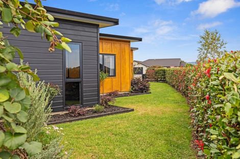Photo of property in 2 Benmore Crescent, Pyes Pa, Tauranga, 3112
