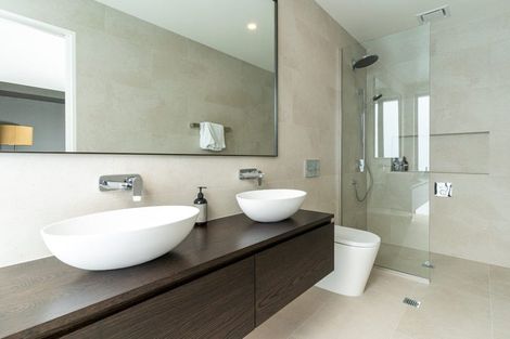 Photo of property in 9 Hewitts Road, Merivale, Christchurch, 8014