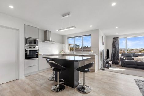 Photo of property in 9 Puhirake Crescent, Pyes Pa, Tauranga, 3112