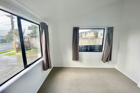 Photo of property in 21 Plunket Avenue, Papatoetoe, Auckland, 2104