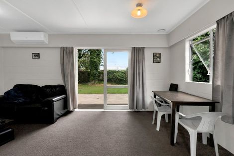 Photo of property in 4 Douglas Street, Hawera, 4610