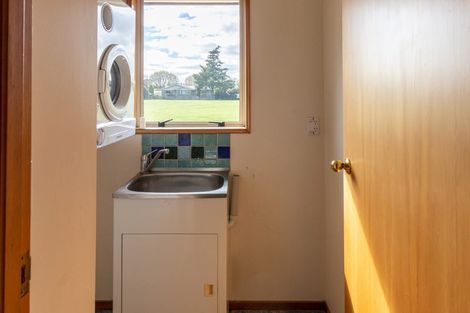 Photo of property in 4 Anne Street, Winton, 9720