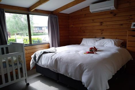 Photo of property in 1/34 Barnhill Crescent, Pahurehure, Papakura, 2113