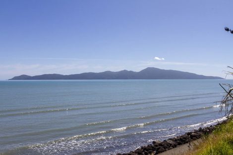 Photo of property in 9b The Esplanade, Raumati South, Paraparaumu, 5032