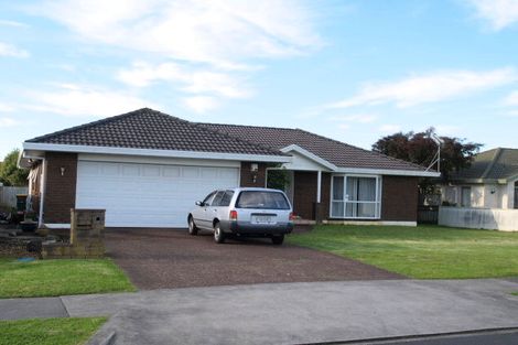 Photo of property in 5 Amadeus Place, Northpark, Auckland, 2013