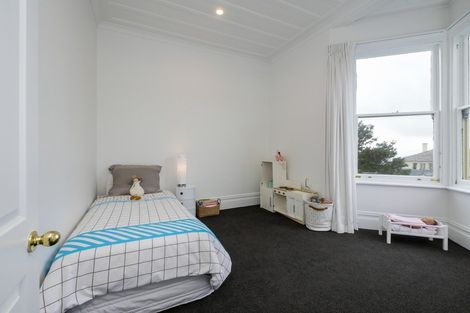 Photo of property in 114 Highgate, Roslyn, Dunedin, 9010