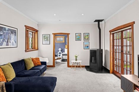 Photo of property in 211 Fifield Terrace, Opawa, Christchurch, 8023