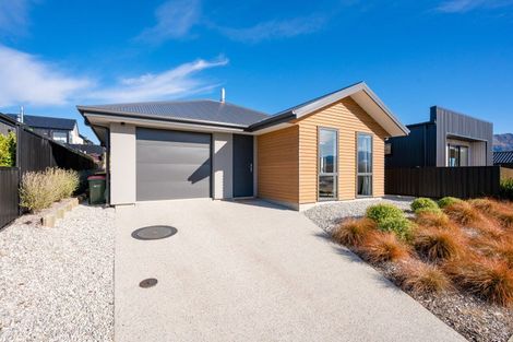 Photo of property in 219 Aubrey Road, Wanaka, 9305