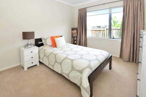 Photo of property in 12 Whares Court, Silverdale, 0932