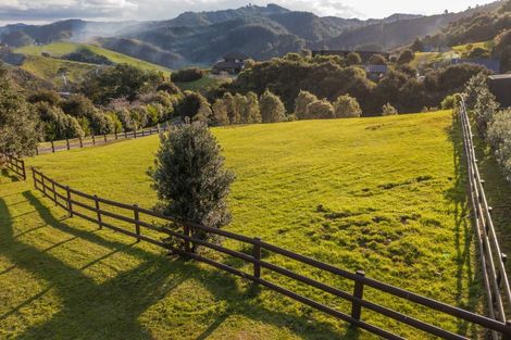 Photo of property in 14 Ohuka Place, Whitianga, 3510