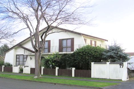 Photo of property in 19 Earl Place, Hokowhitu, Palmerston North, 4410