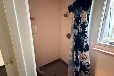 Photo of property in 68 Woodside Road, Massey, Auckland, 0614