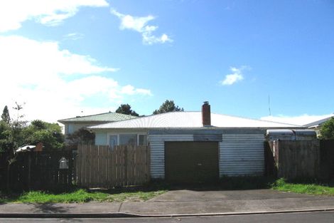Photo of property in 2 Riserra Drive, Ranui, Auckland, 0612