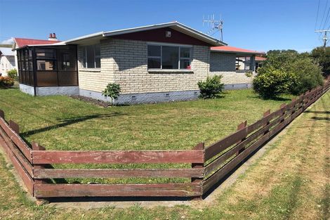 Photo of property in 2 Wilkie Street, Whanganui East, Whanganui, 4500