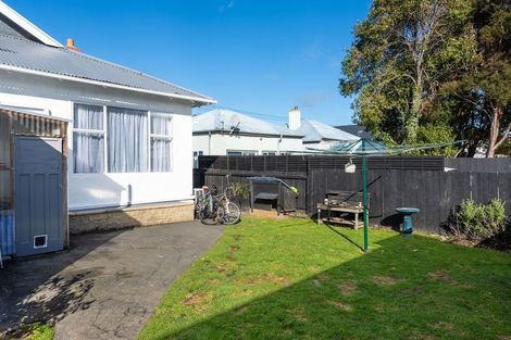 Photo of property in 52 Melbourne Street, South Dunedin, Dunedin, 9012