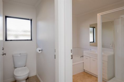 Photo of property in 2 Belle Maison Court, Levin, 5510