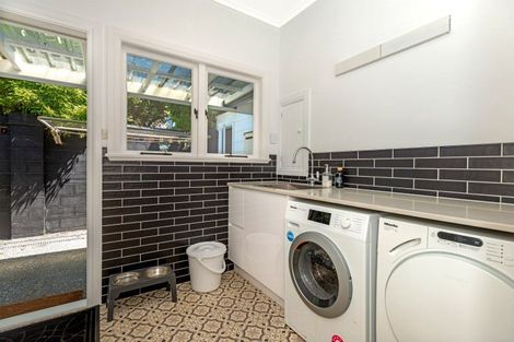 Photo of property in 31 Haronga Road, Inner Kaiti, Gisborne, 4010