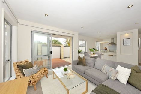 Photo of property in 4a Pinehurst Crescent, Russley, Christchurch, 8042