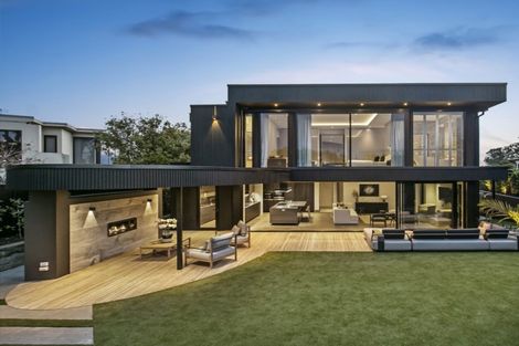 Photo of property in 98 Paritai Drive, Orakei, Auckland, 1071