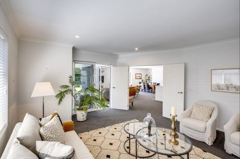 Photo of property in 11 Te Heipora Place, Havelock North, 4130