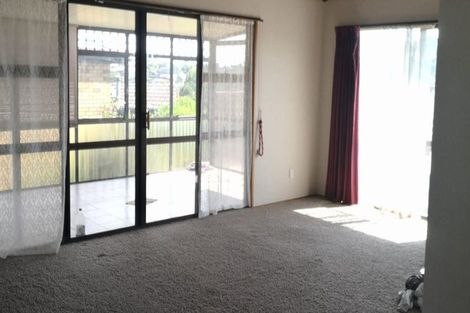 Photo of property in 34a Mark Edward Drive, Half Moon Bay, Auckland, 2012