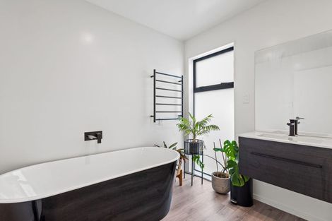 Photo of property in 181a Lincoln Road, Addington, Christchurch, 8024