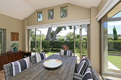 Photo of property in 1b Neeve Place, Taradale, Napier, 4112