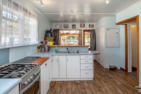 Photo of property in 11 Madden Place, Solway, Masterton, 5810