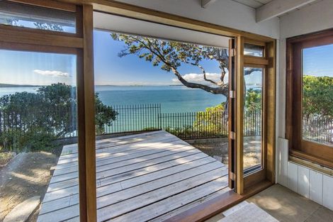 Photo of property in 84a Vauxhall Road, Narrow Neck, Auckland, 0624